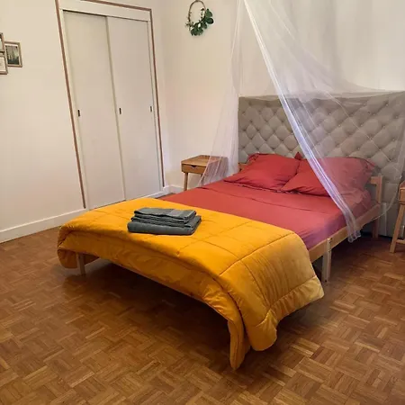 Holiday home Maison 140m Avec Jardin Arbore 1 700m *