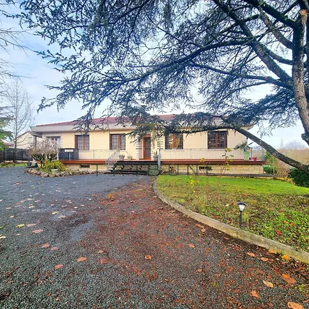 Dom wakacyjny Maison 140m Avec Jardin Arbore 1 700m *